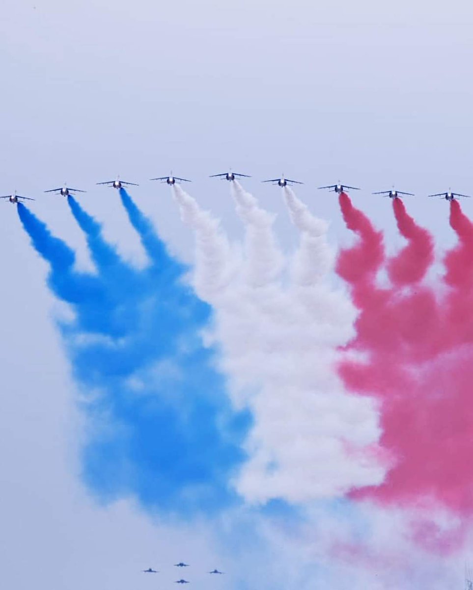francediplo's tweet photo. Cérémonie militaire du #14juillet | Une Nation engagée, unie et solidaire.

Liberté, égalité, fraternité 🇨🇵

Photos : J. Sarago - MEAE #FeteNationale #BastilleDay https://t.co/6X1xuhlhhz
