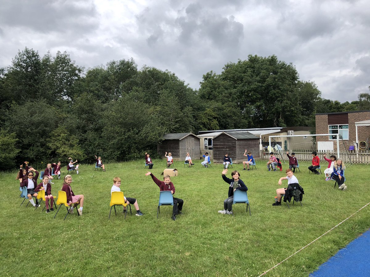MissBourkeYear4's tweet photo. It was so lovely to see you all today and be reunited after so long 😁 I will miss you all so much and good luck in year 5! Have a lovely summer and stay safe 🎉☀️ @KarenCrawley6 @AbbotsPrimary https://t.co/3xYBOsdIGx