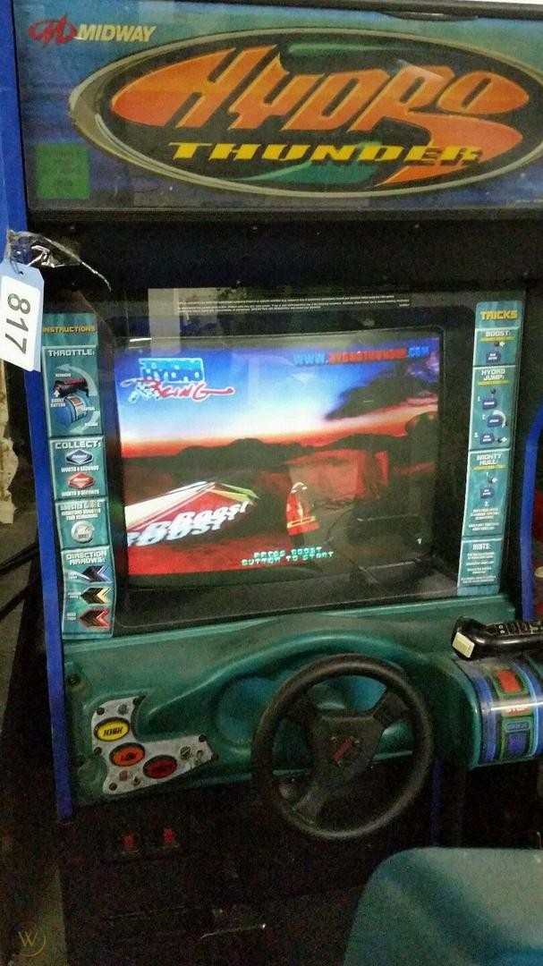 Nintendork9's tweet photo. Today's #AFOTD is Midway games Hydro Thunder released in March 1999 as a sit down #Arcade cab and later as an upright. It later that year came out on the #Sega #Dreamcast. The game features boat racing to the absolute extreme impossible physics (but so satisfying) #Retrogaming https://t.co/kqkRyQJKEX