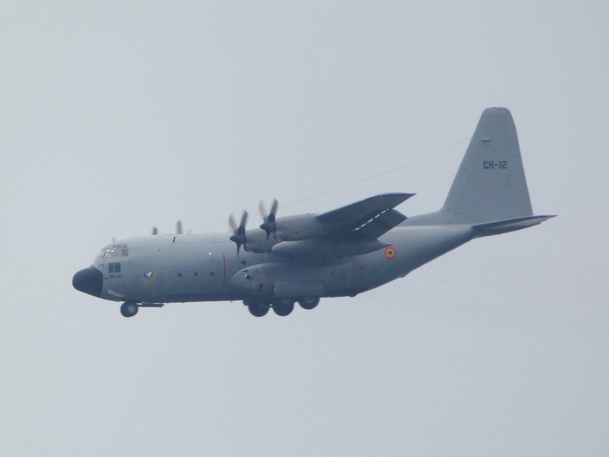 EHEH_Spotter's tweet photo. Belgian Air Component Lockheed C-130H Hercules (CH-12, #44F42C) as flight #BAF662 Landing @ EHEH (3km out in 🌧️🌧️ #garden )
#BAF #C130 #EHEH #potn #avgeek https://t.co/XydjNRWuUe