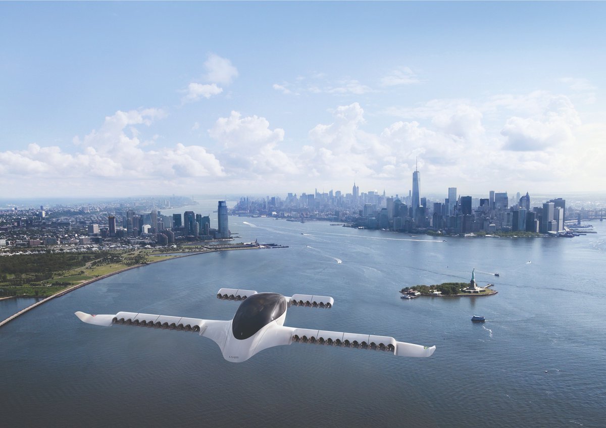 TheB1M's tweet image. These modular flying-taxi ports can be adapted to suit almost any building. The concept, developed by Munich-based flying-taxi firm @Lilium, aims to make it easy for developments of all sizes to incorporate the terminals - bit.ly/3j0WwLf #construction #architecture #MMC