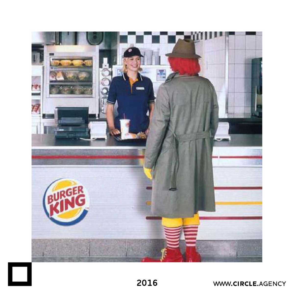 CircleChannels's tweet photo. @mcdonalds vs @burgerking ads.
👇Comment below your favorite one 👇
.
#CircleVisualCommunication #CircleAgency #circle #lebanon #creativeadvertising #advertising #bestads https://t.co/UERLDF4EWc