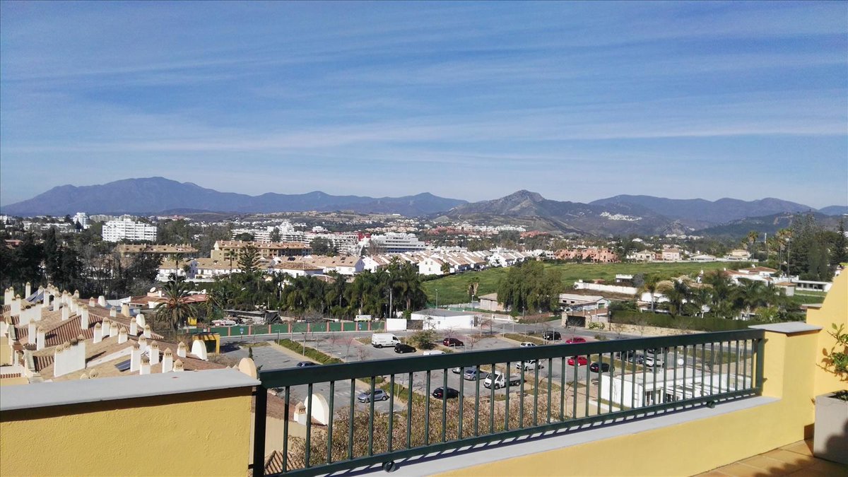 Time2BuySpain's tweet photo. 🔹 Amplio Ático en Guadalcantara de 3 habitaciones con impresionantes vistas panorámicas al Mar y a la montaña | 554.000 €.

Más detalles y fotos aquí ▶️ https://t.co/DES4LVInFC https://t.co/XocznJQyja