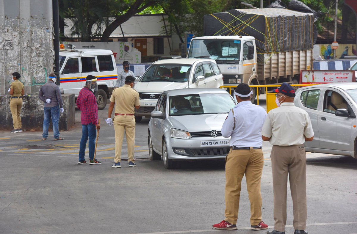 swapnilshindeMT's tweet image. #Punelockdown 
विना पास प्रवास करणाऱ्या वाहनांवर कारवाई
@mataonline @PashokMT @ParagKMT @ShreedharLoniMT @aparanjape @CPPuneCity