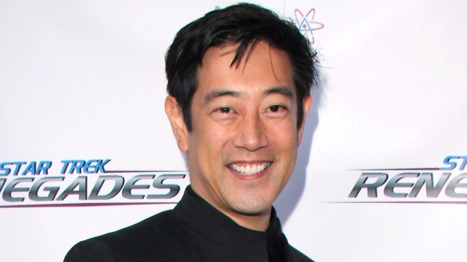 Q_Review's tweet photo. i keep thinking about Grant Imahara and how he built the greatest talk show sidekick ever https://t.co/Igl27Vy2kQ
