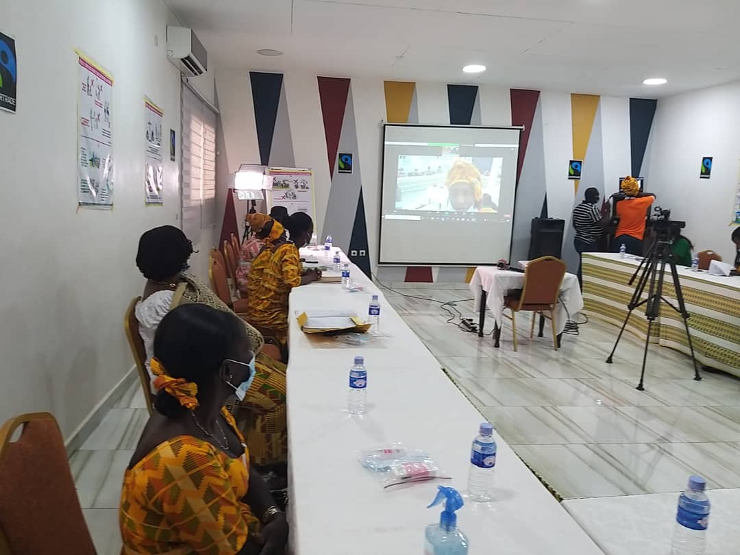 FairtradeAfrica's tweet photo. We celebrate our women graduating today from the #WomenSchoolofLeadership in Cote D'Ivoire. Through this programme, #Fairtrade is helping to challenge the #gender gap, enabling #women to stake their claim and succeed on their own terms. BRAVO!! https://t.co/t3yGTk8pqa