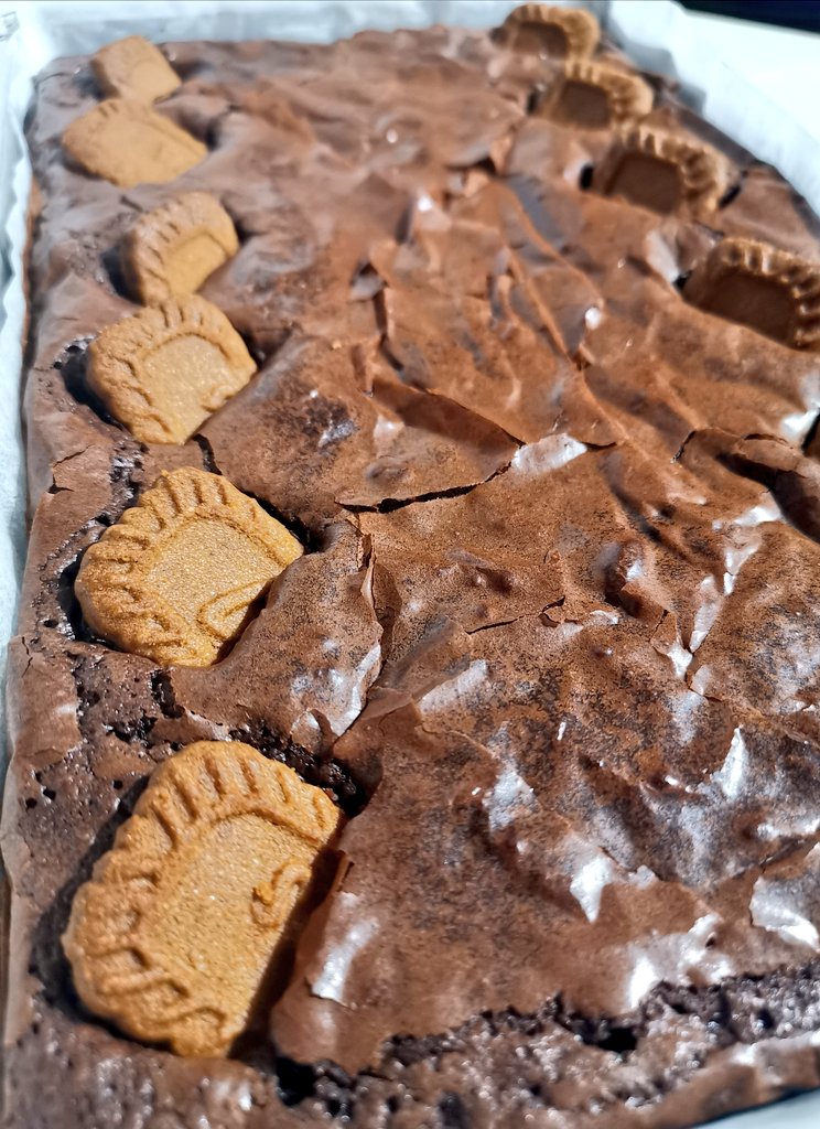 'Lotus Biscoff' Brownies! Super yummy #sweetfanciesbakes #sweetfanciesbrownies #bestbrowniesever