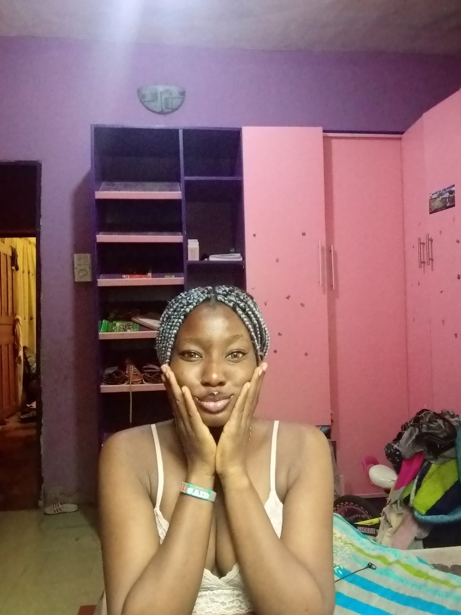NinnieTalks's tweet photo. I'm a teenage girl
My room is meant to be scattered
Don't disturb me 😒😌 https://t.co/i2cavy0VaK