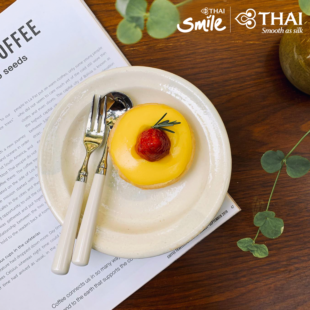 ThaiSmileAirway's tweet photo. ชิลรับหน้าฝนกันที่คาเฟ่กลางป่าริมลำธาร ที่มีชื่อว่า อุตสาชงที่บ้าน ตั้งอยู่ที่แม่กำปอง จังหวัดเชียงใหม่ บรรยากาศภายในร้านเรียบง่าย แต่เต็มไปด้วยความอบอุ่น มาพร้อมขนมและเครื่องดื่มแสนอร่อย แถมยังมีมุมให้คุณได้ถ่ายรูปอีกเพียบ
#THAISmile #THAISmileAirways #ThaiAirways #SmileTouch https://t.co/fjKWqyIiun