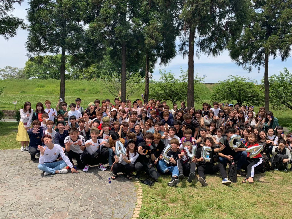 ALVEGA77's tweet photo. お待たせしました❗️
アルベガ第一回新入生歓迎会😎⭐️
・BBQ🍖
・8月28日(金)
・12時45分集合　13時乾杯予定🍻
・圧内緑地公園
・定員80名
費用は
男性2000円🚹
女性1000円🚺の予定です❗️

参加したい方はdmください❗️ https://t.co/AGAZ2PXHey