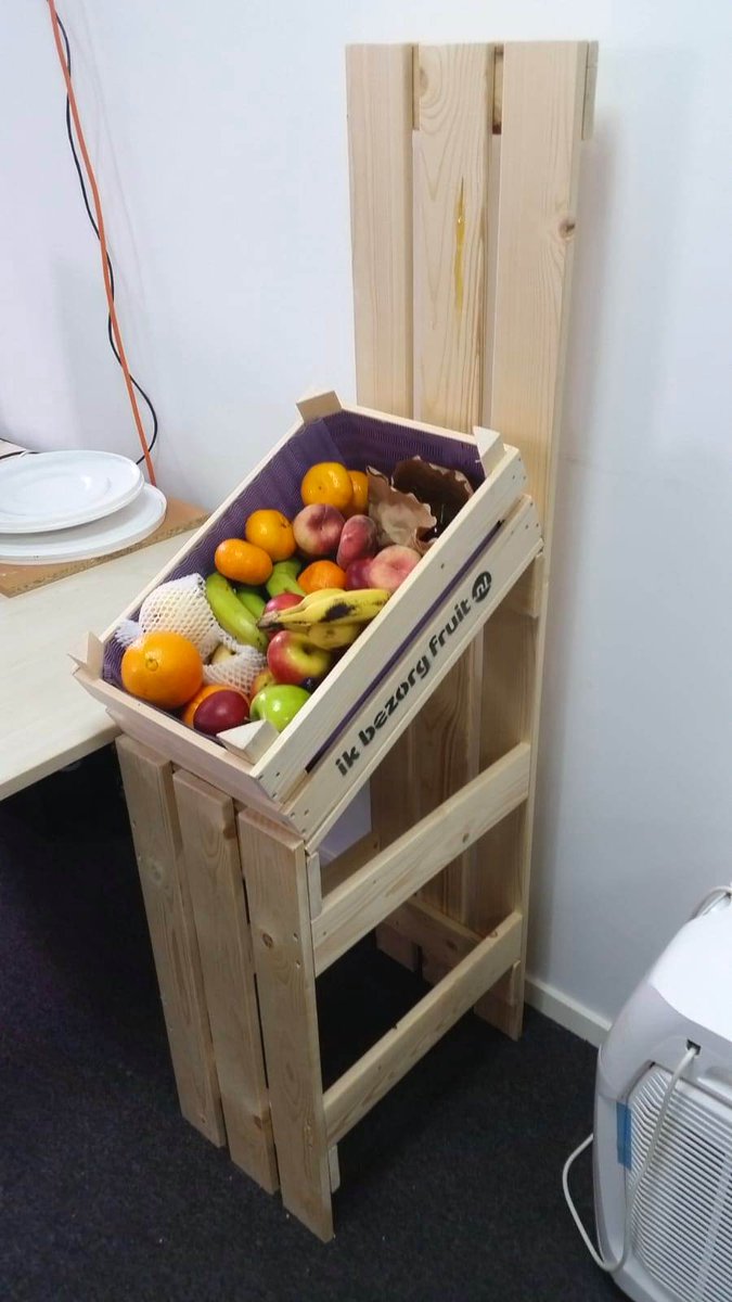 BlueBirdMedia's tweet photo. Echt vers; wij zijn lekker aan het genieten van de service van Ik Bezorg Fruit! Bekijk hun website en services hier: https://t.co/5WrW1Uk51R

#bluebirdmedia #versfruit #fruit #gezondwerken https://t.co/d00JknfU9V