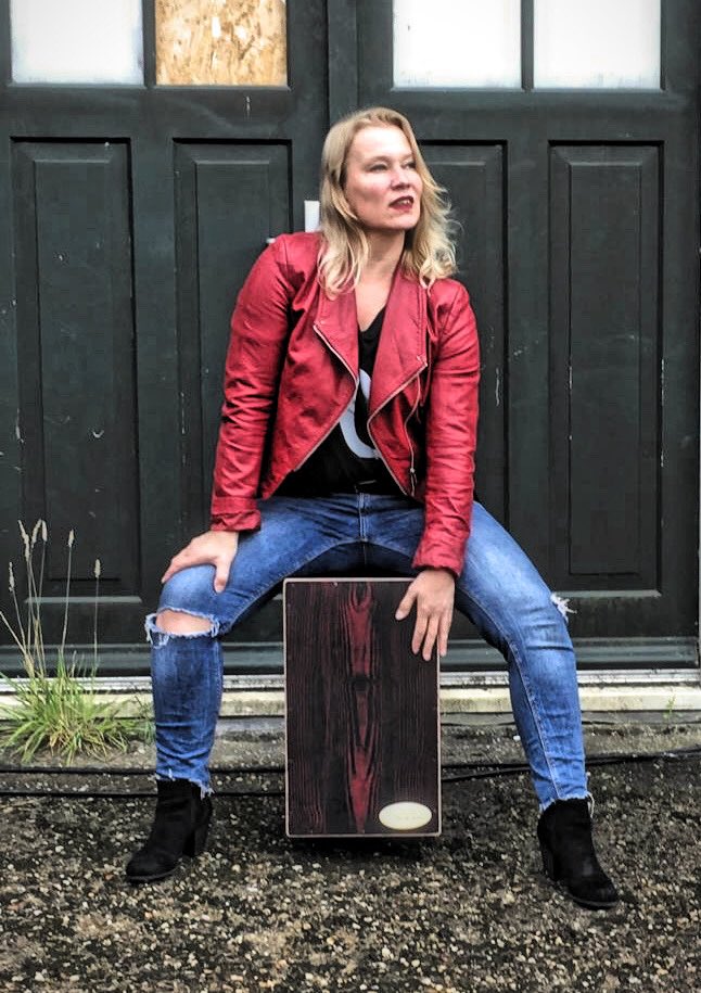 Custom made cajon, the EPC100 form El Cajon Percusion #cajon #percussionist #percussion #elcajonpercusion