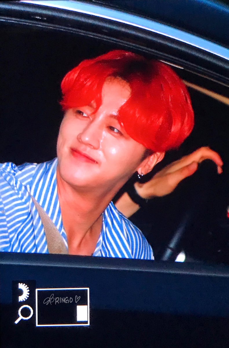 BeRingo1123's tweet photo. 200714 더쇼 퇴근
1위 가수 김영빈 
#SF9    #에스에프나인  
#영빈 #YOUNGBIN #ヨンビン @SF9official https://t.co/1gPc9fY33H