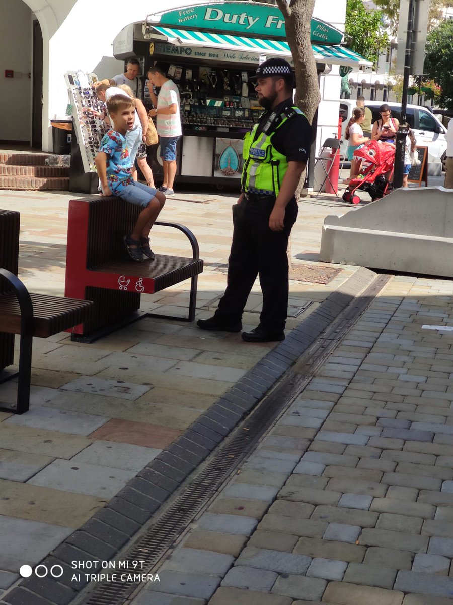 RGPolice's tweet photo. Specialist #ProjectServator officers deploying unpredictably to disrupt criminality &amp; terrorism using finely tuned 👀 &amp;👂
Also promoting #vigilance &amp; recruiting partners (future cops too!) to keep #Gibraltar safe
☎️20072500 / 199
https://t.co/0iTbe8tftO
#TogetherWeveGotItCovered https://t.co/Bb0F7NiuWC