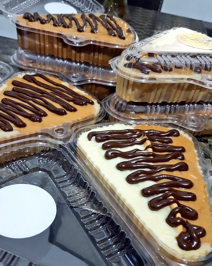 antonietaocanto's tweet photo. Hola me ubico en El Tigre Anzoátegui, me dedico a la venta de ricas marquesas: Arequipe, CookiesAndCream, Pastelado, QuesoCrema, NutellaOreo, Galak, Napoleone, etc. @antos_marquesa en Instagram. Me pudieran regalar un RT por favor 🙏🇻🇪 Feliz martes PUERTO LA CRUZ https://t.co/rNoClW3Ely