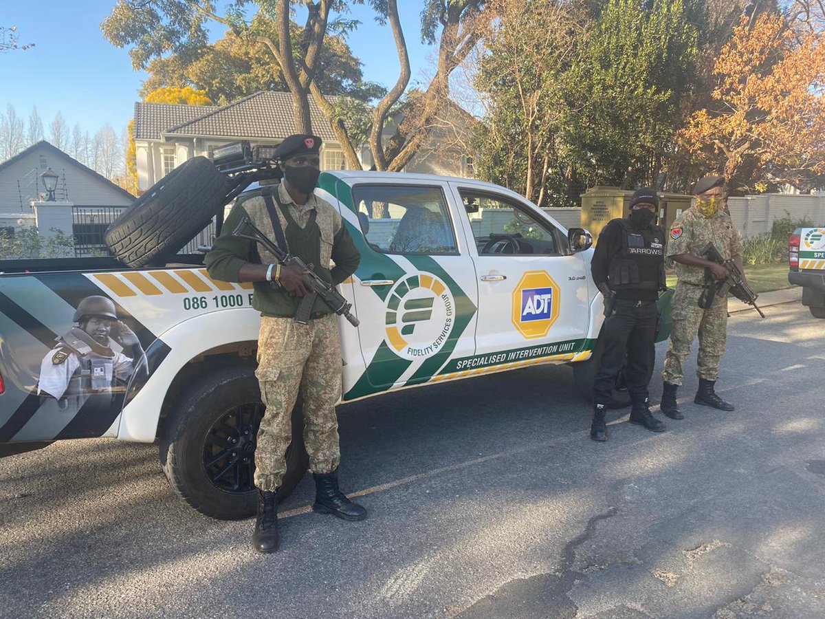 Fidelity_Secure's tweet photo. #Together we are #KeepingYouSafe. #FidelityADT and #7Arrows proactively patrolling in the northern suburbs of Johannesburg. https://t.co/DbouRp92YF