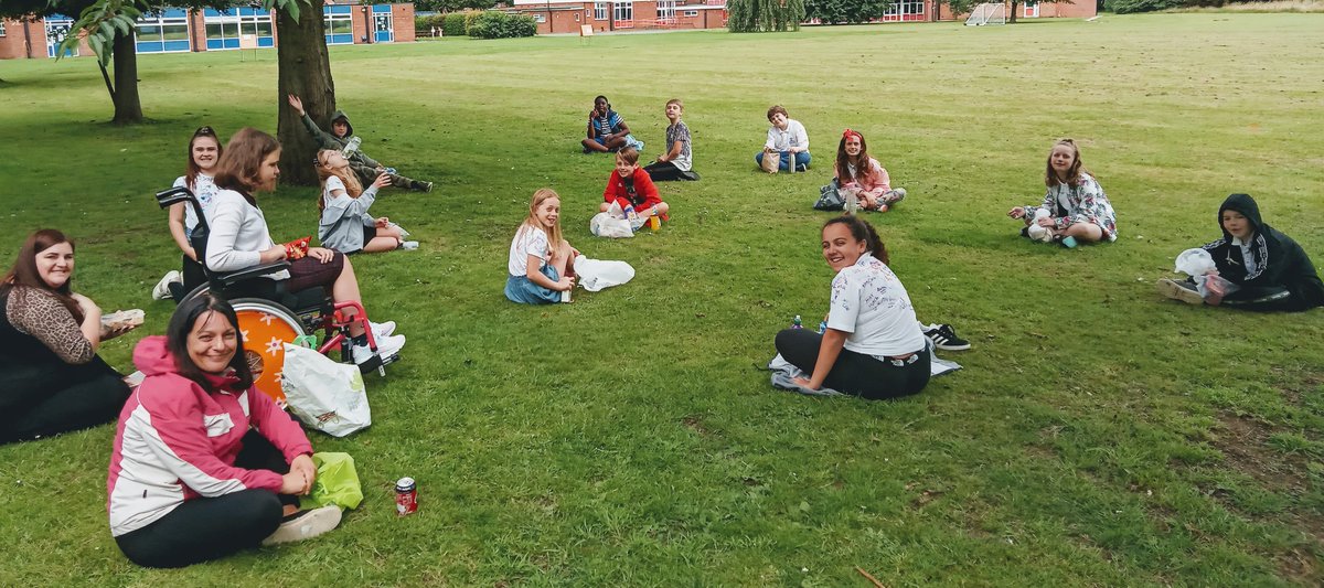 Mrs Rose (@mrsrose3r) on Twitter photo Lovely little picnic for our final bubble lunch @ScarthoJ with <a href="/CatharineWisem3/">Mrs Wiseman</a> @claredrakexxx <a href="/MrGraves6G/">Mr.Graves6G</a> Lovely little picnic for our final bubble lunch @ScarthoJ with <a href="/CatharineWisem3/">Mrs Wiseman</a> @claredrakexxx <a href="/MrGraves6G/">Mr.Graves6G</a>
