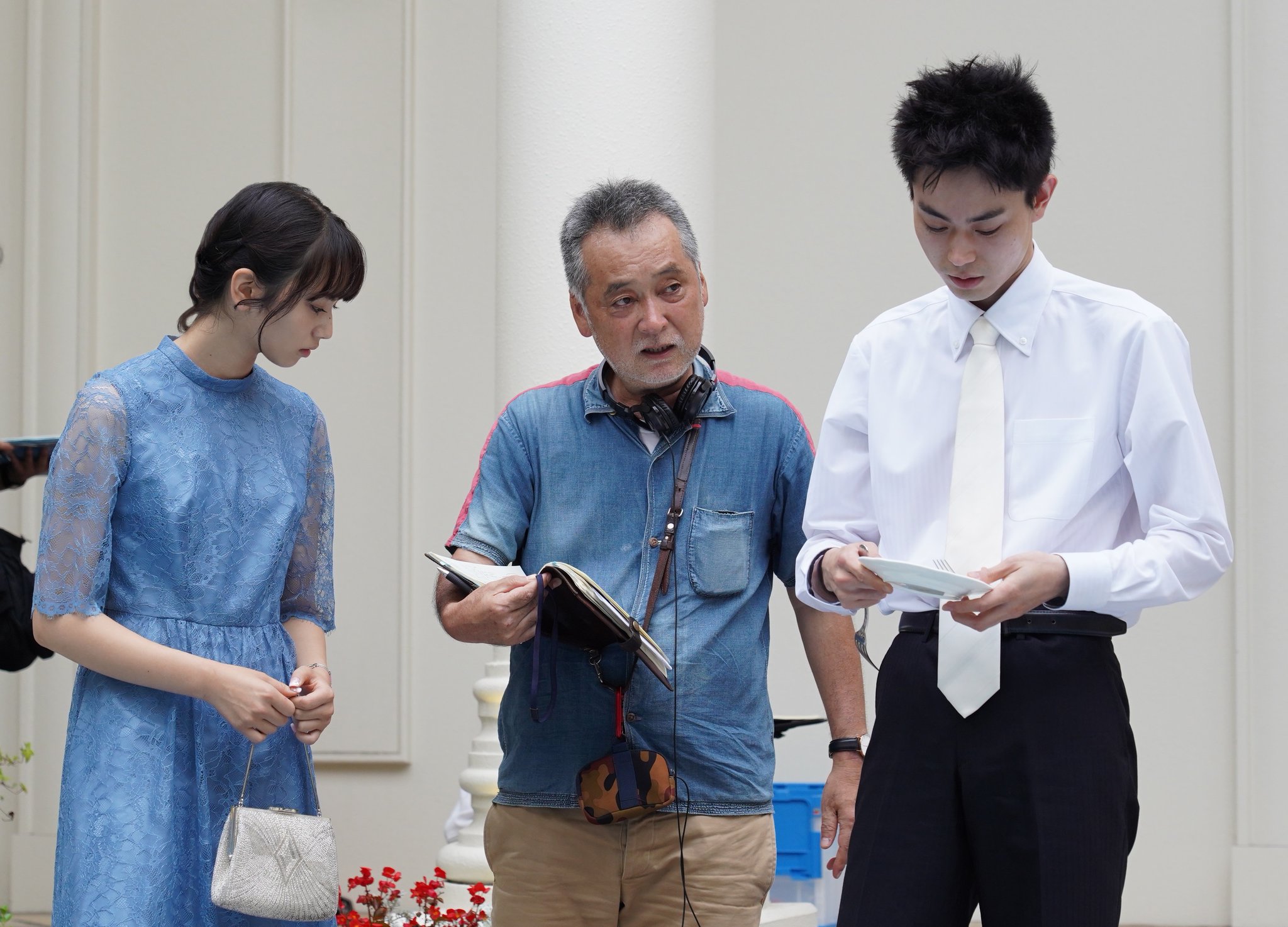映画 糸 公式アカウント 大ヒット上映中 糸が紡いだ撮影秘話 歳の漣 菅田将暉 と葵 小松菜奈 が 約8年ぶりに再会するシーン 瀬々敬久 監督による細かな仕草や 間の取り方 視線の演出があり テイクを重ねた末 完成しました 映画 映画 糸 公式アカウント 大ヒット上映中 糸が紡いだ撮影秘話 歳の漣 菅田将暉 と葵 小松菜奈 が 約8年ぶりに再会するシーン 瀬々敬久 監督による細かな仕草や 間の取り方 視線の演出があり テイクを重ねた末 完成しました 映画
