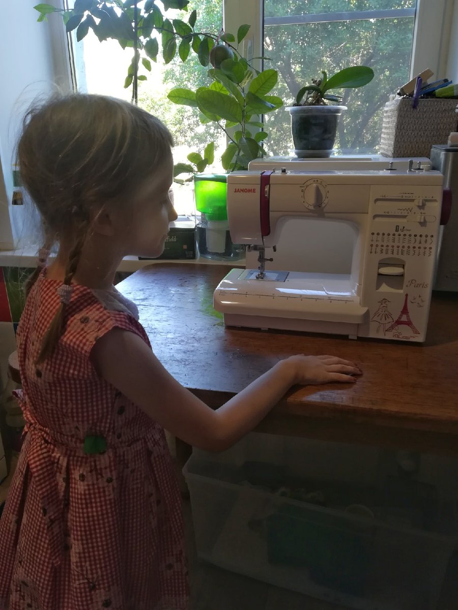 Благодарим <a href="/D_Azaroff/">Дмитрий Азаров</a> <a href="/Antimonova_M/">Марина Антимонова</a> <a href="/Andrianova_G_G/">Галина Андриянова</a>  и весь коллектив <a href="/minsoc_samara/">Минсоцдемографии Самарской области</a> за оперативность и поддержку в приобретении швейных машинок в рамках соц. поддержки. Теперь многодетки могут экономить семейный бюджет на необходимых вещах! Более 10 семей уже получили выплаты.