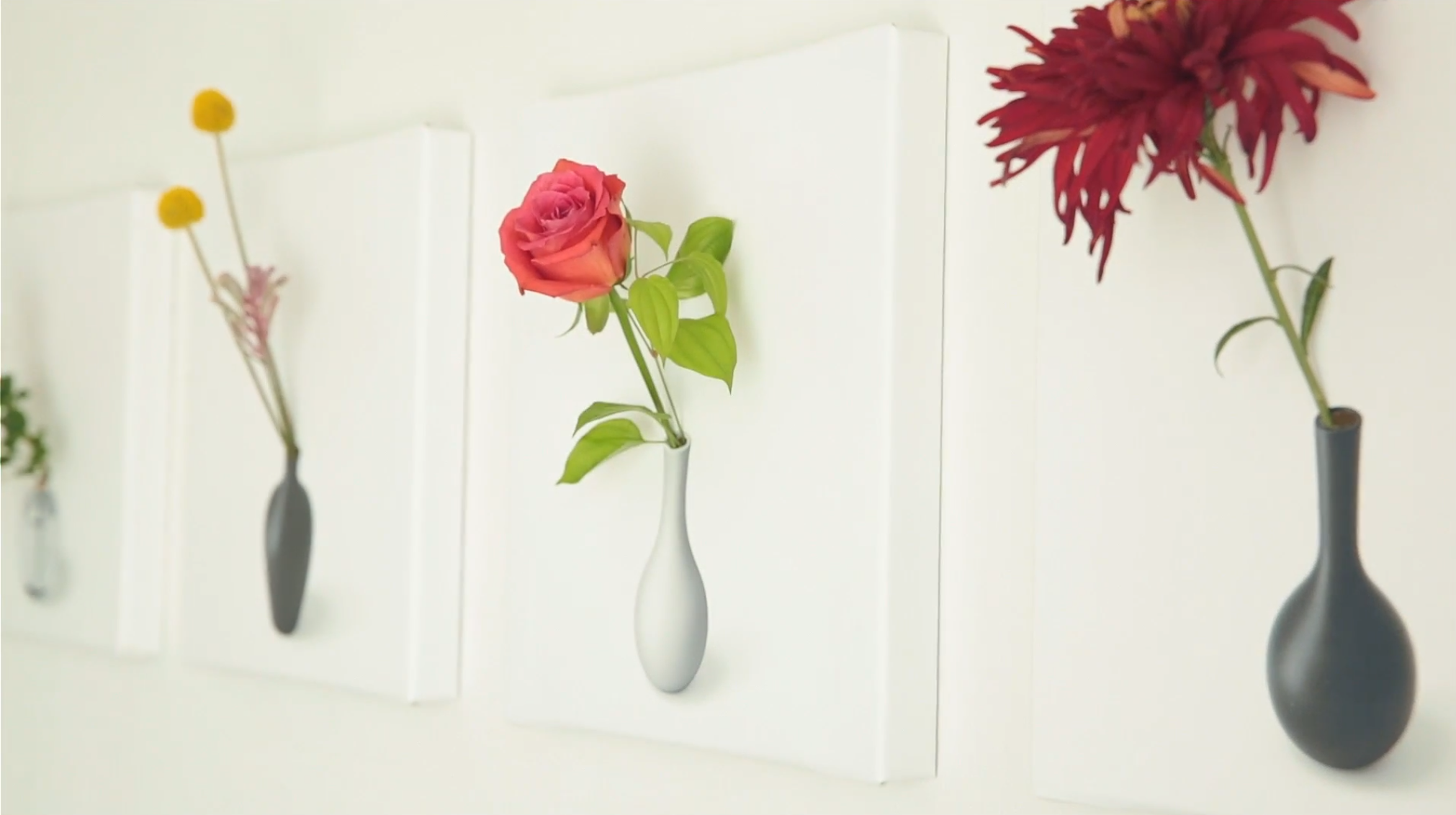 ふわふわさん かわいいは正義 生け花 インテリアアート の Ikebana がユニークで素敵 キャンバスに描かれた花瓶には本物のように花を挿すことができて フラワーアレンジメントをおしゃれに楽しめる 花の楽しみ方が増えるし良いアイデア