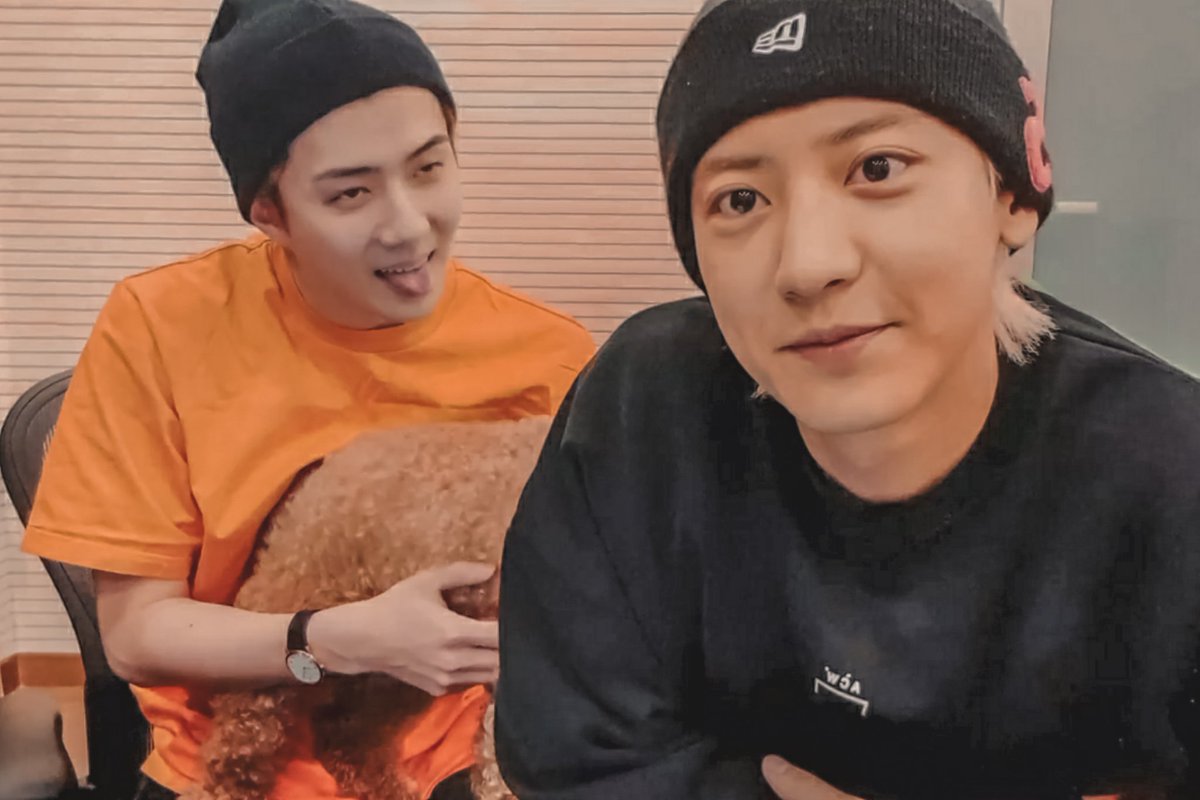 winterwithloey's tweet photo. Sehun Chanyeol Vlive ❤ ☆[preset lightroom]☆

#찬열 #CHANYEOL #세훈_찬열 #SEHUN_CHANYEOL #EXO_SC #1BillionViews #10억뷰 #EXO_SC_10억뷰 #세훈 #SEHUN #엑소 #EXO #weareoneEXO https://t.co/C4dUkX2HMv