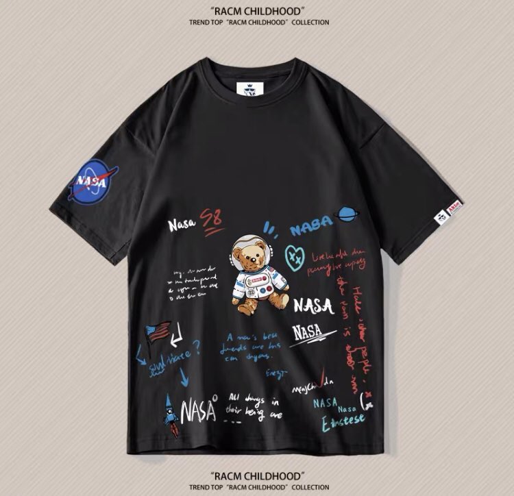 Pls รีทวิต สุ่มแจก 1 ตัวค้าบ 🧚🏻🧃
พร้อมส่งนะคะ กดมาผิดกดมาเกิน 
มี
🌟เสื้อยืดสีขาว 8 ตัว
🌈เสื้อยืดสีดำ 3 ตัว
🚀ฮู้ดขาว 2 ตัว 
🧸ฮู้ดครีม 3 ตัว
🍼ฮู้ดดำ 2 ตัว
🦋ฮู้ดขาว 1 ตัว