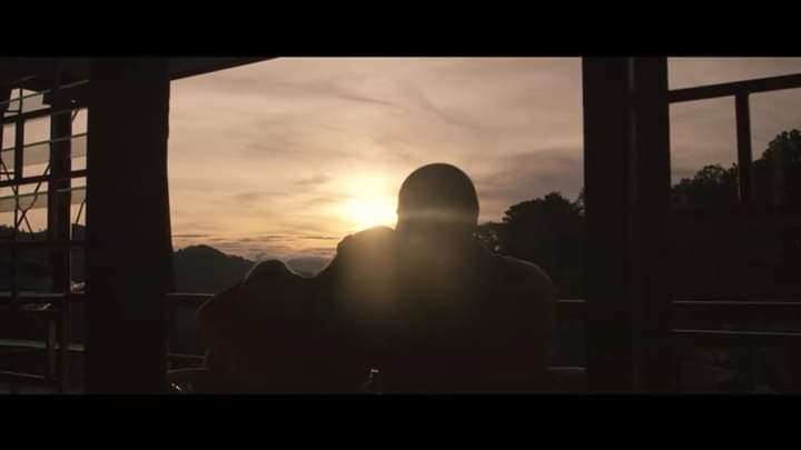 DonnaChan22's tweet photo. One of the best movie. Real story, so painful. I cried through  the rest of the movie. Huhuhu 😥 it happened real life. I was powerfully affected by the movie. 
#throughnightandday https://t.co/LhkmKPtY6n