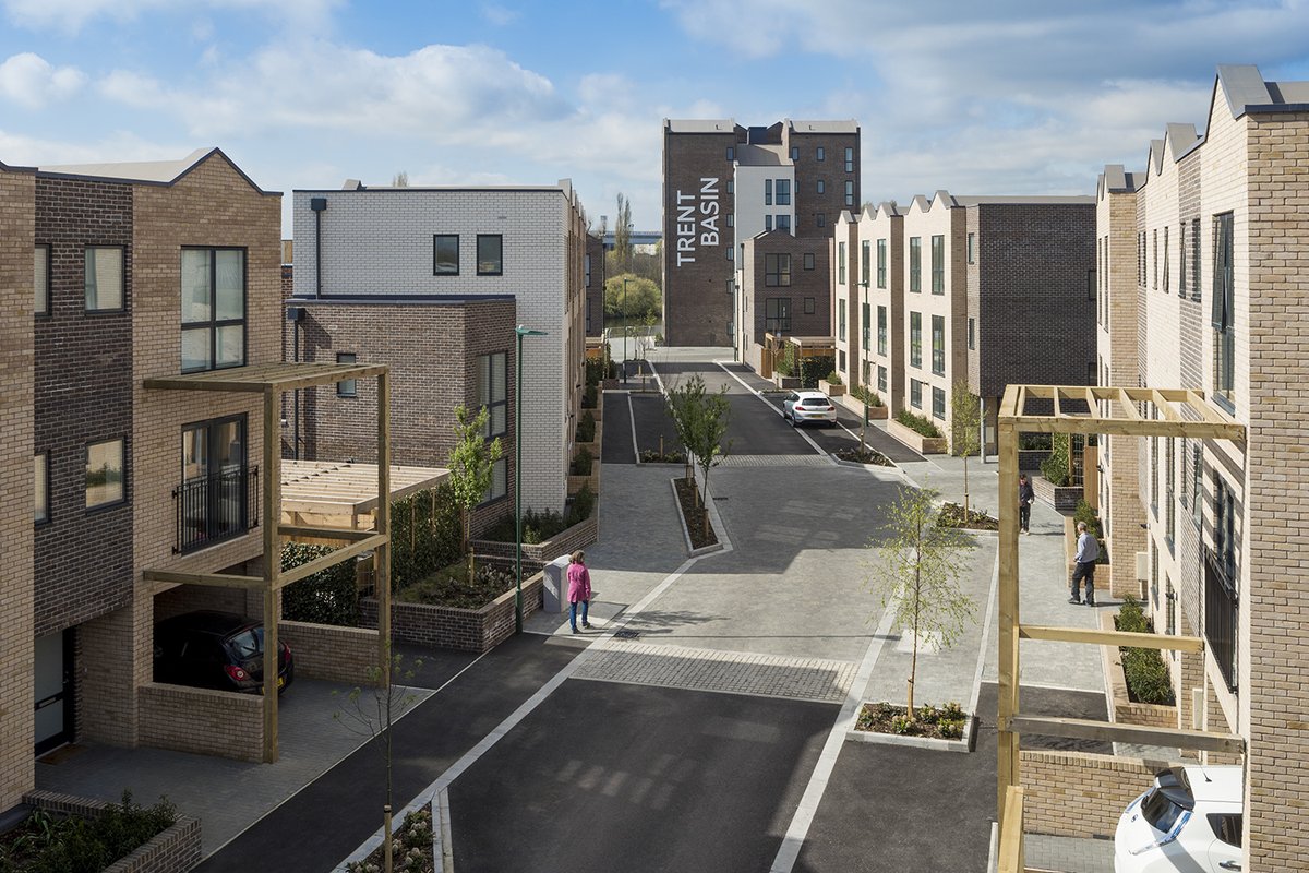 The ERA funded Trent Basin project is in the 'Accelerating the Rate of Investment in Local Energy Projects' doc by <a href="/UK100_/">UK100</a> network of local govt leaders. It proposes smart use of public money in UK's energy system to achieve #NetZero. Read more bit.ly/2Wk1adH @FMcanulla