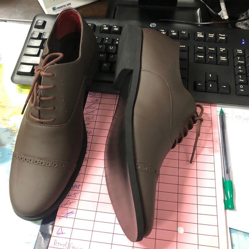 We want the product to do the talking. All our shoes are bespoke. #ShattaTuesdayMarket #wearGhana #promoteGhana #GenuineLeather #accragirls #facemask #armyisoverparty #abnghana