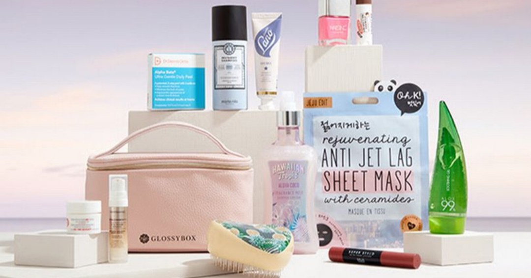GlamGeek's tweet image. Glossybox are launching a Summer Essentials Kit worth £95 for only £30! Click ow.ly/Ir2y50AxO3r to get a sneak preview of its 12 beauty treats to give you everything you need for a beautiful summer at home. #beautybox #beauty #makeup  #beautysubscriptions