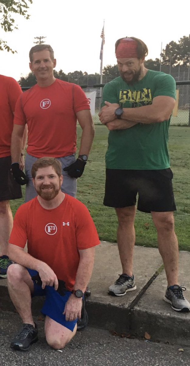 F3Dunphy's tweet photo. @SansHemingway #ManChew #GreenShirt at least had a red headband!🤣 @wryanjenkins @ClaypoolChris #Chuck made an appearance!👏🏽 https://t.co/JzhHO27ryV