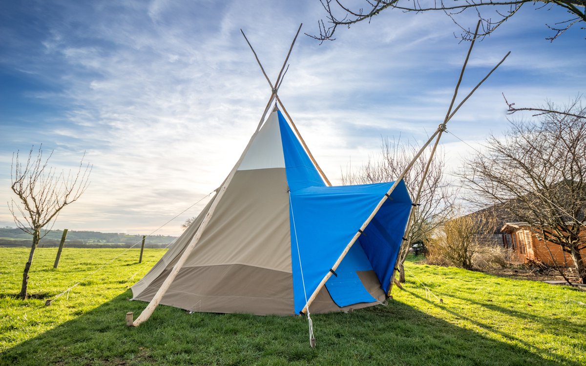 greentraveller's tweet photo. This looks great: music, fresh air and fields - 12 days of pop-up camping in the wildflower meadows of @FernhillFarm1 with a family-friendly festival vibe @MendipHillsAONB #Somerset, 13-24 Aug https://t.co/hCRoOz8oC8 https://t.co/eavJmDLjc4
