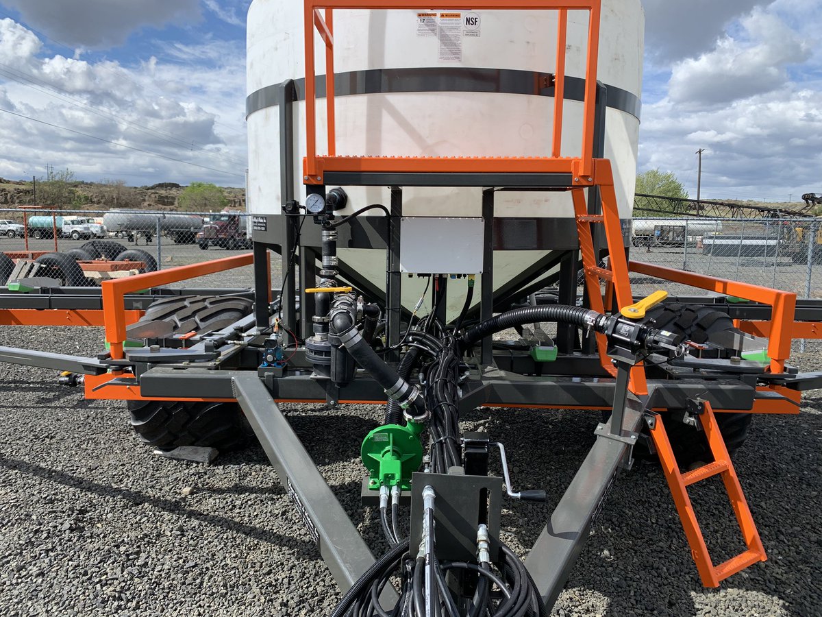 VantagePNW's tweet photo. New WEEDit Quadro headed to the Palouse https://t.co/HVG3Ro0V2s