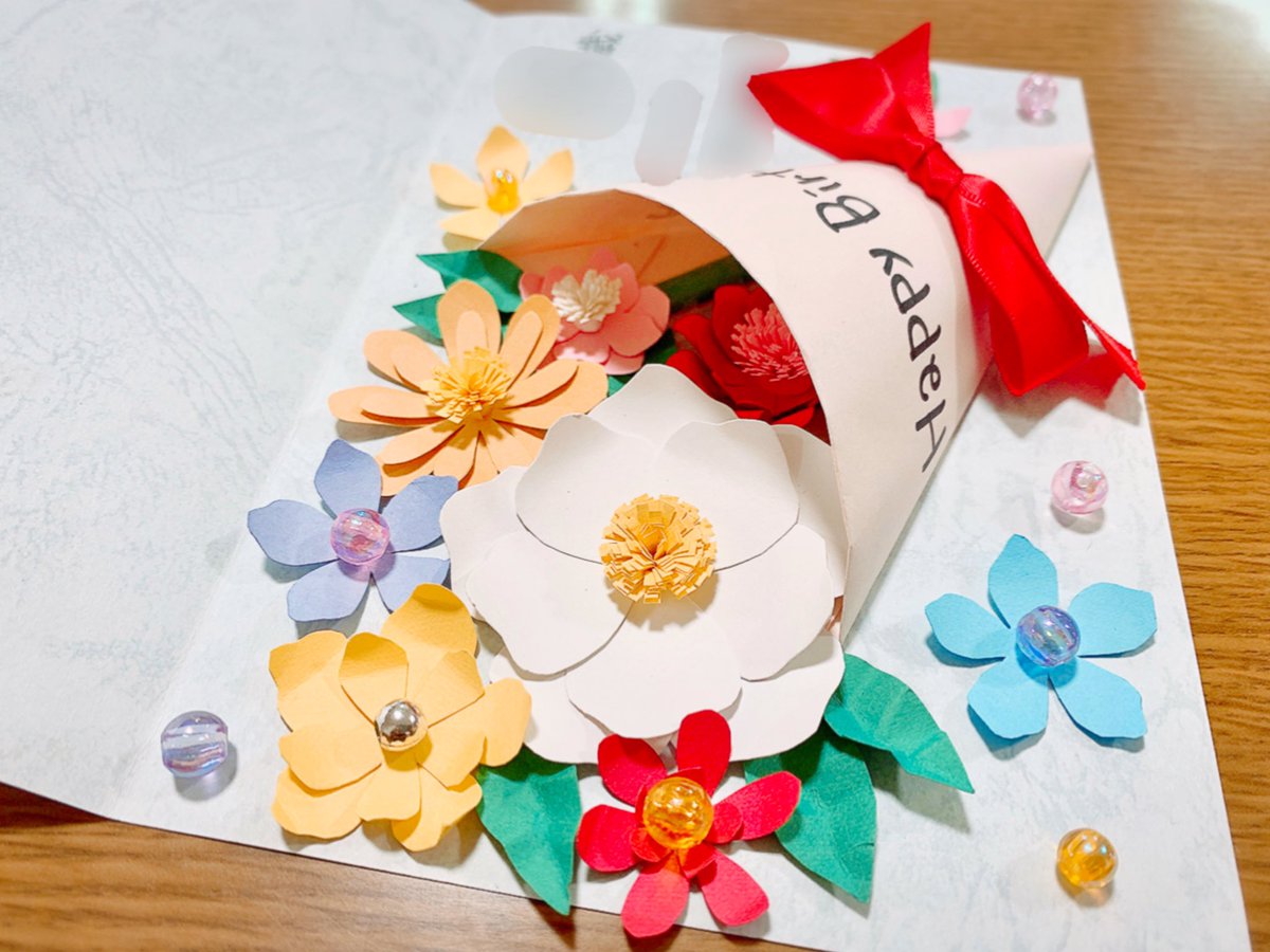 Mai Nayas 7月誕生日のご利用者の バースデーカード お花をテーマにしました