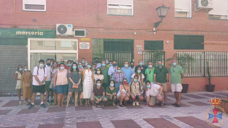 HdadRescate's tweet photo. El pasado sábado, 4 de julio, parte de la Junta de Gobierno y del Grupo Joven de la hermandad viajó a Sevilla para visitar el taller de Enrique Gutiérrez Carrasquilla y conocer el proceso de restauración de Jesús del Rescate, con las medidas para prevenir el COVID-19. https://t.co/LxRsS4y3g1