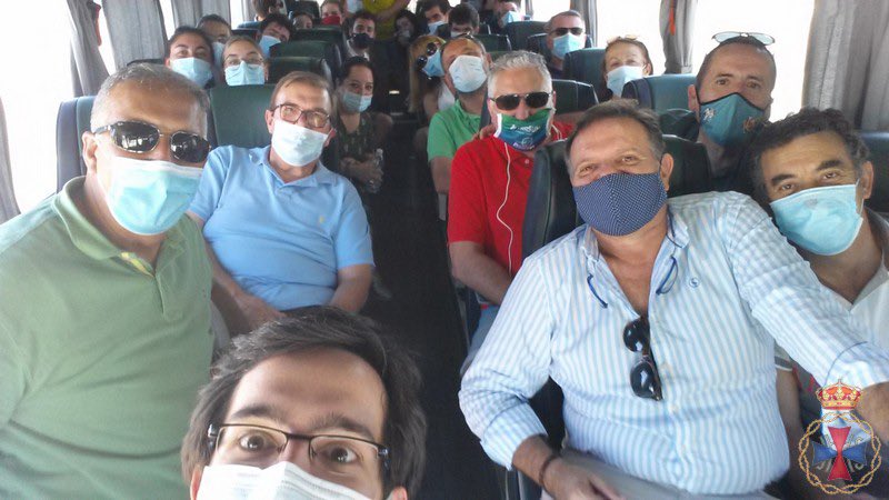 HdadRescate's tweet photo. El pasado sábado, 4 de julio, parte de la Junta de Gobierno y del Grupo Joven de la hermandad viajó a Sevilla para visitar el taller de Enrique Gutiérrez Carrasquilla y conocer el proceso de restauración de Jesús del Rescate, con las medidas para prevenir el COVID-19. https://t.co/LxRsS4y3g1