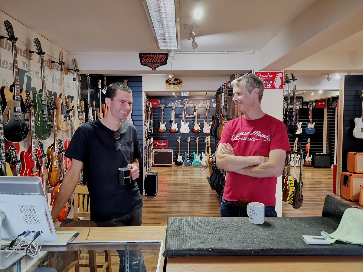 expressmusicuk's tweet photo. Look who's back😀

We're over the moon to have Tim back in the shop. The legend returns🕺🏻 https://t.co/6Ne2KRZMmz