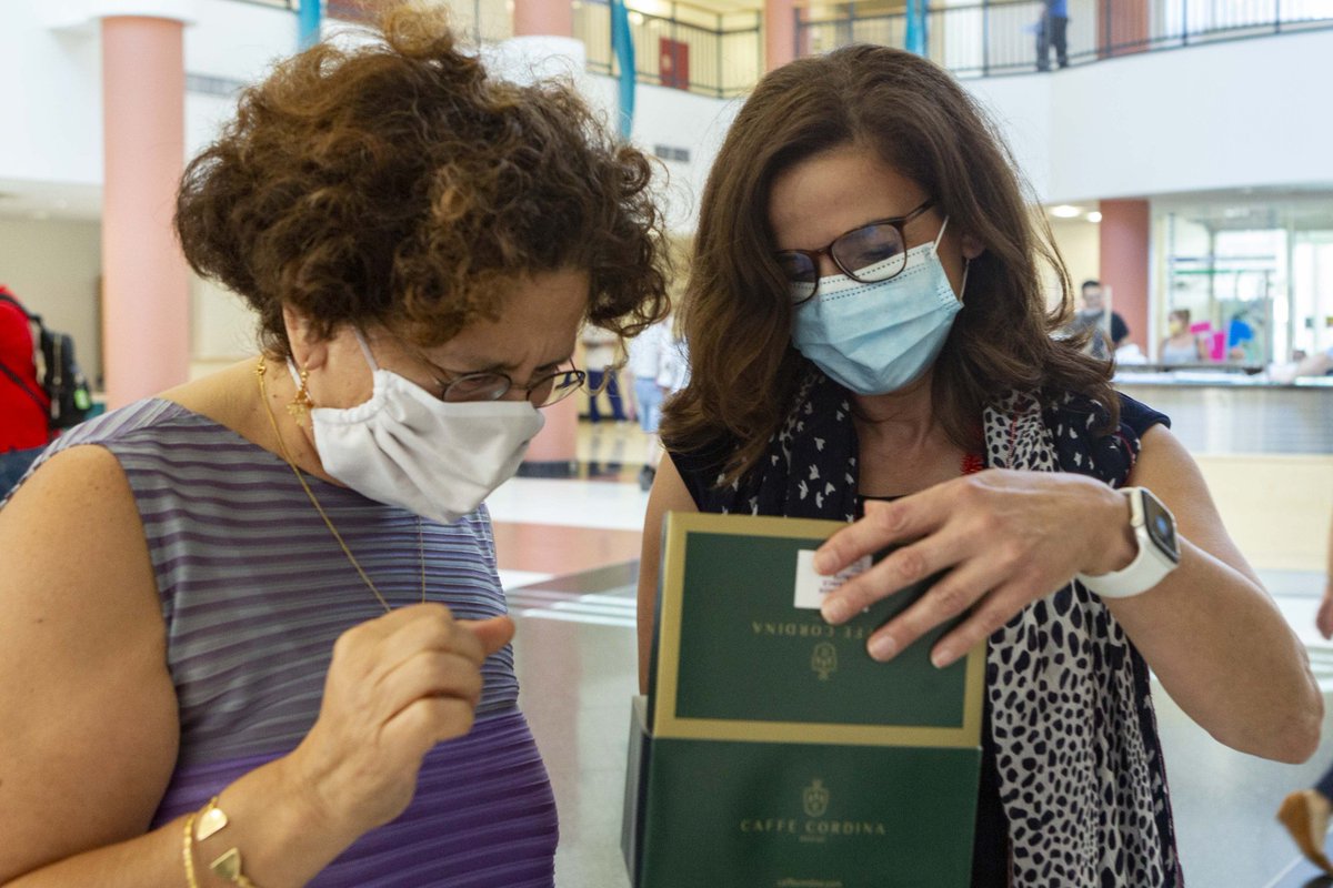 BrigitteCurmi's tweet photo. A moving moment at mater dei hospital celebrating #14juillet with the wonderful health professionals. Proset Malta! https://t.co/f3RTJaYRvD