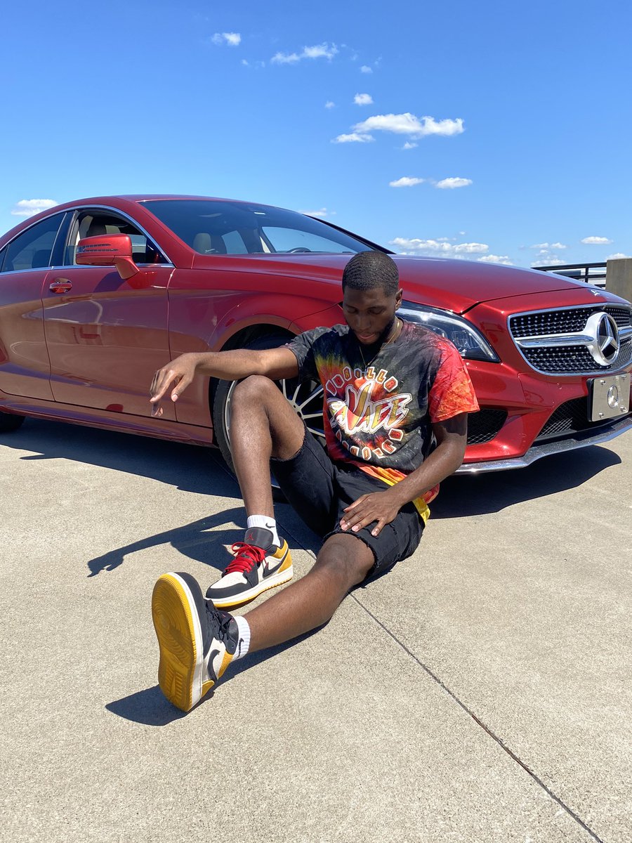 AKeith0's tweet photo. They couldn’t stand me 🤷🏾‍♂️ now they say I’m outstanding 🥱 https://t.co/FbeVVeqNJY