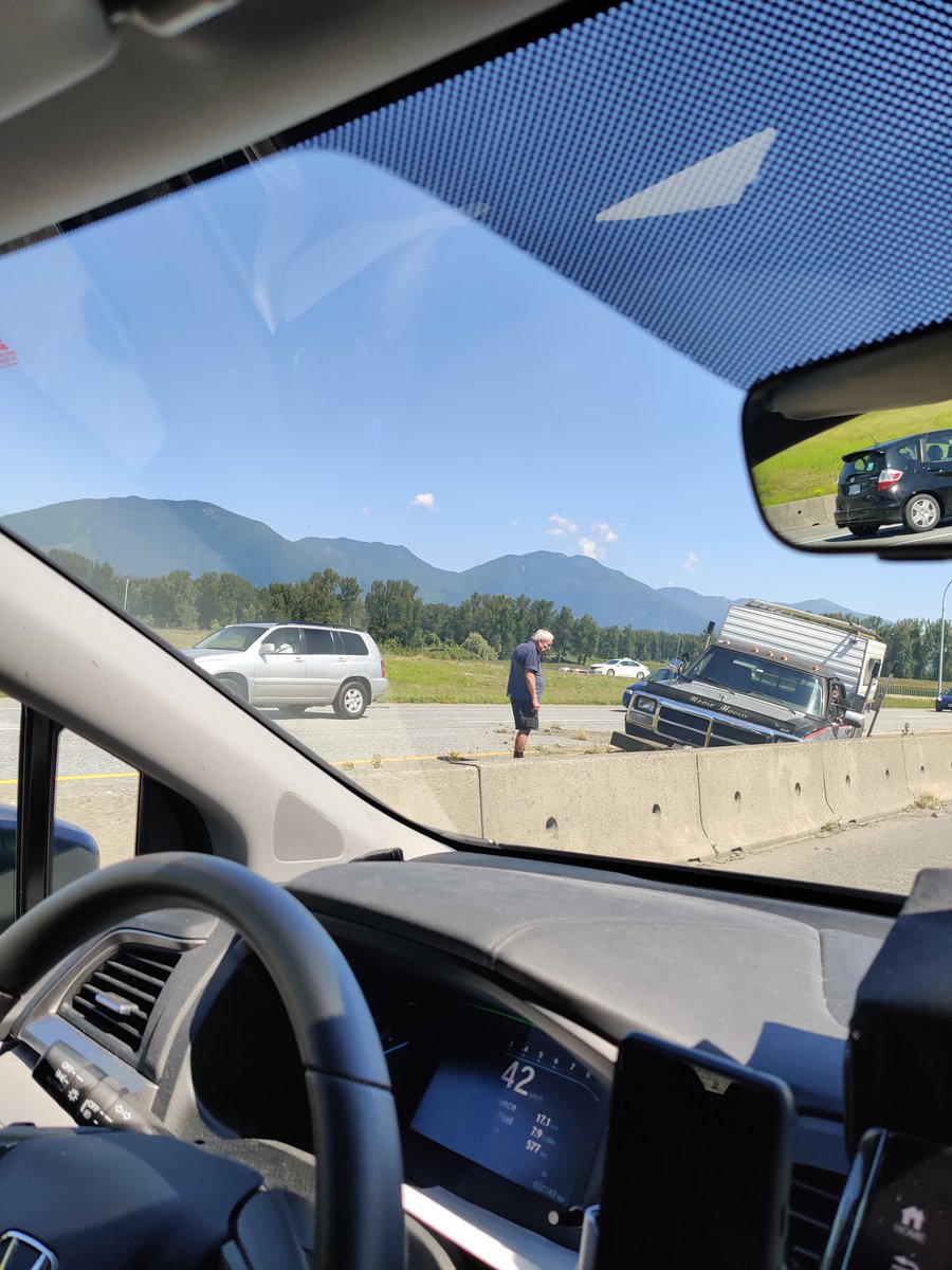 KleinerServices's tweet photo. @NEWS1130Traffic @CBCTraffic just entered Chilliwack, this is WestBound https://t.co/bE6WdBLc1p