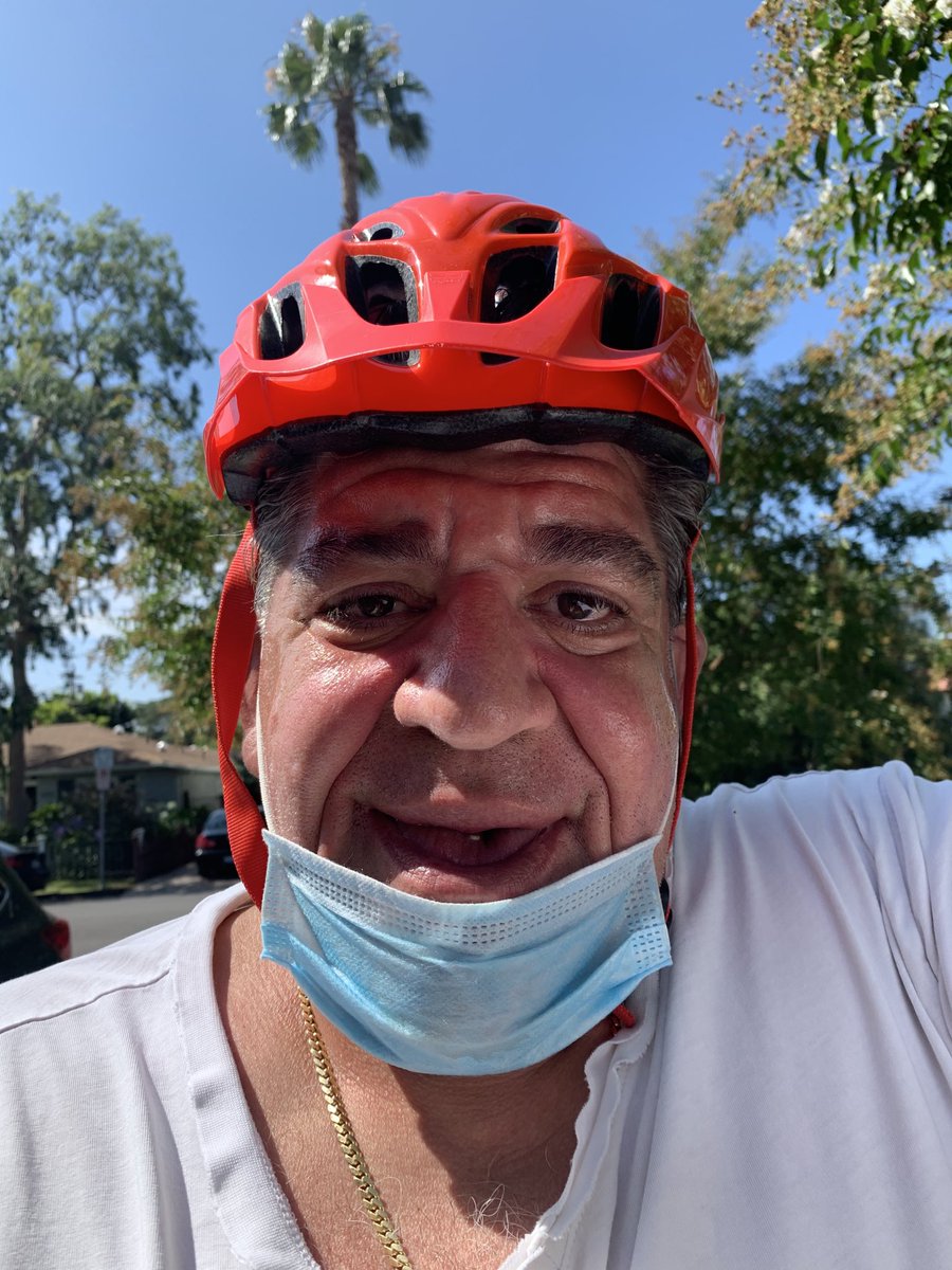 madflavor's tweet image. If you thought I was a half a fag before.....oatmeal, reefer, bike ride and a shit, shower, shampoo and a shave..... I’m trying !!!!!