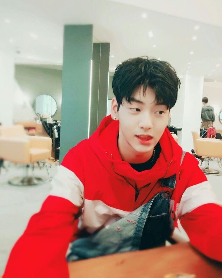 soobinfolder's tweet photo. predebut soobin was a cultural reset
#๋ค์ฏ์ด_ํจ๊ปํ_500์ผ์_์๋๋ฆผ
#500DaysWithTXT
@TXT_members @TXT_bighit https://t.co/y2nc0gYK5I