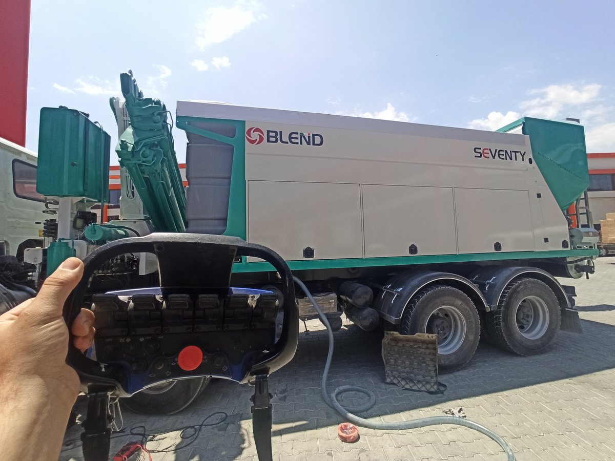 kematek's tweet photo. #Kematek Radyo Kontrol Sistemleri. 

Vinç + Mobil Beton Santrali Uygulaması.

  Diğer Kontrol Teknolojileri uygulamaları için web sitemizi inceleyebilirsiniz. 

https://t.co/X5BP6VKAo3

#Scanreco #Kematek #Vincradyokontrol #vinc #Crane #Scanrecoinaction https://t.co/U9QbyrHnnG