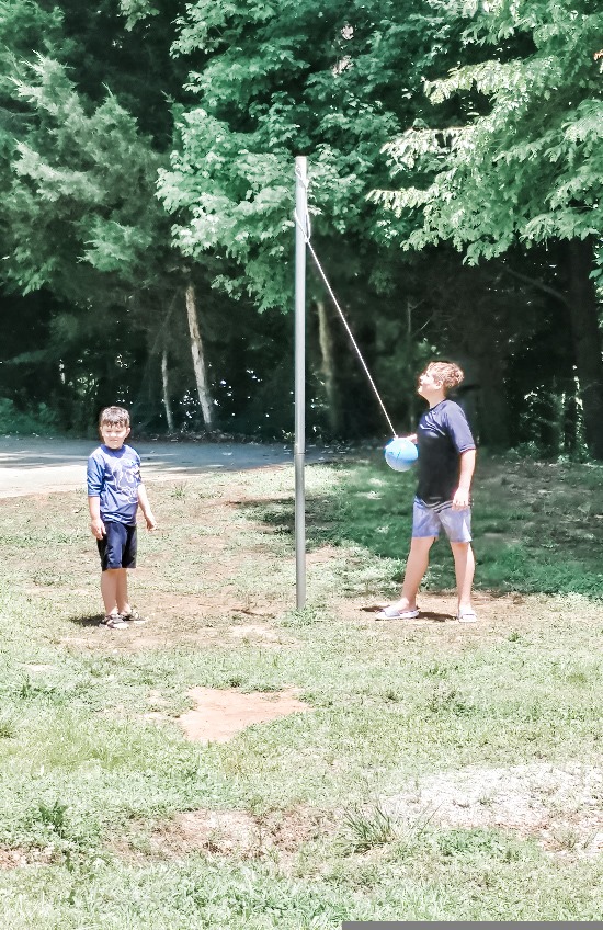 HiddenCreek_'s tweet photo. Raise your hand if you remember this blast from the past! 🙋🙋‍♂️🙋‍♀️ We now have TETHERBALL -- another outdoor activity that is fun for the WHOLE family! 🏐🎉 https://t.co/3e7AzBuCg1