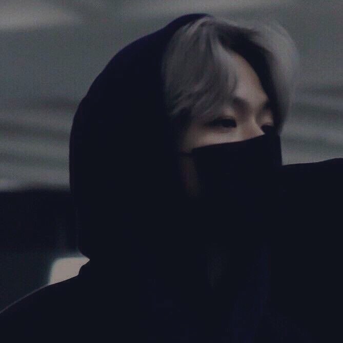 yohlya_'s tweet photo. #chanbaek au! минни.

Бэкхён находит в себе силы любить даже в момент, когда кажется, что в состоянии эйфории, ты можешь провалиться в яму забвения. У этой пропасти два имени — Наркотики или же Пак Чанёль. https://t.co/M0GtmDy1ZV