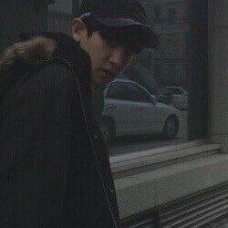 yohlya_'s tweet photo. #chanbaek au! минни.

Бэкхён находит в себе силы любить даже в момент, когда кажется, что в состоянии эйфории, ты можешь провалиться в яму забвения. У этой пропасти два имени — Наркотики или же Пак Чанёль. https://t.co/M0GtmDy1ZV