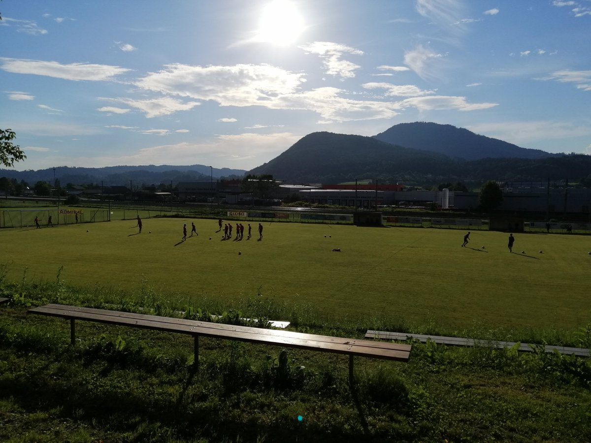 saal_sk's tweet photo. Liebe @saal_sk Fans. Morgen sehen wir uns hoffentlich alle wieder am Sportplatz zu Maria Saal um 18.30 beim nächsten Testspiel gegen Sirnitz. #bethere #skms https://t.co/C5h2rbfUi4