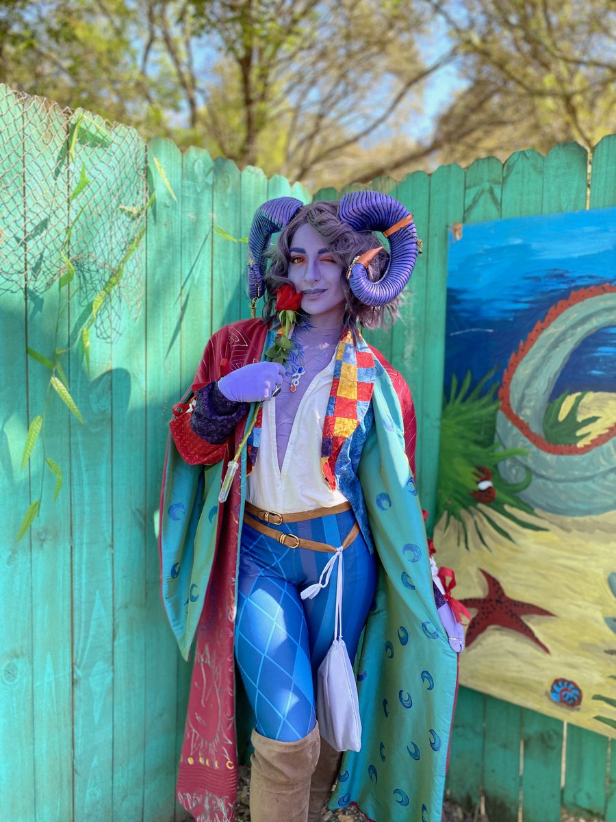 Mollymauk Tealeaf, Cosplay Auction!FULL Mollymauk costume, with 80% of proceeds to go to  @GlitsInc Bid starts at $100 USDAuction ENDS Thursday 7/16 at 12PM EST! Reply to this thread with your bid!