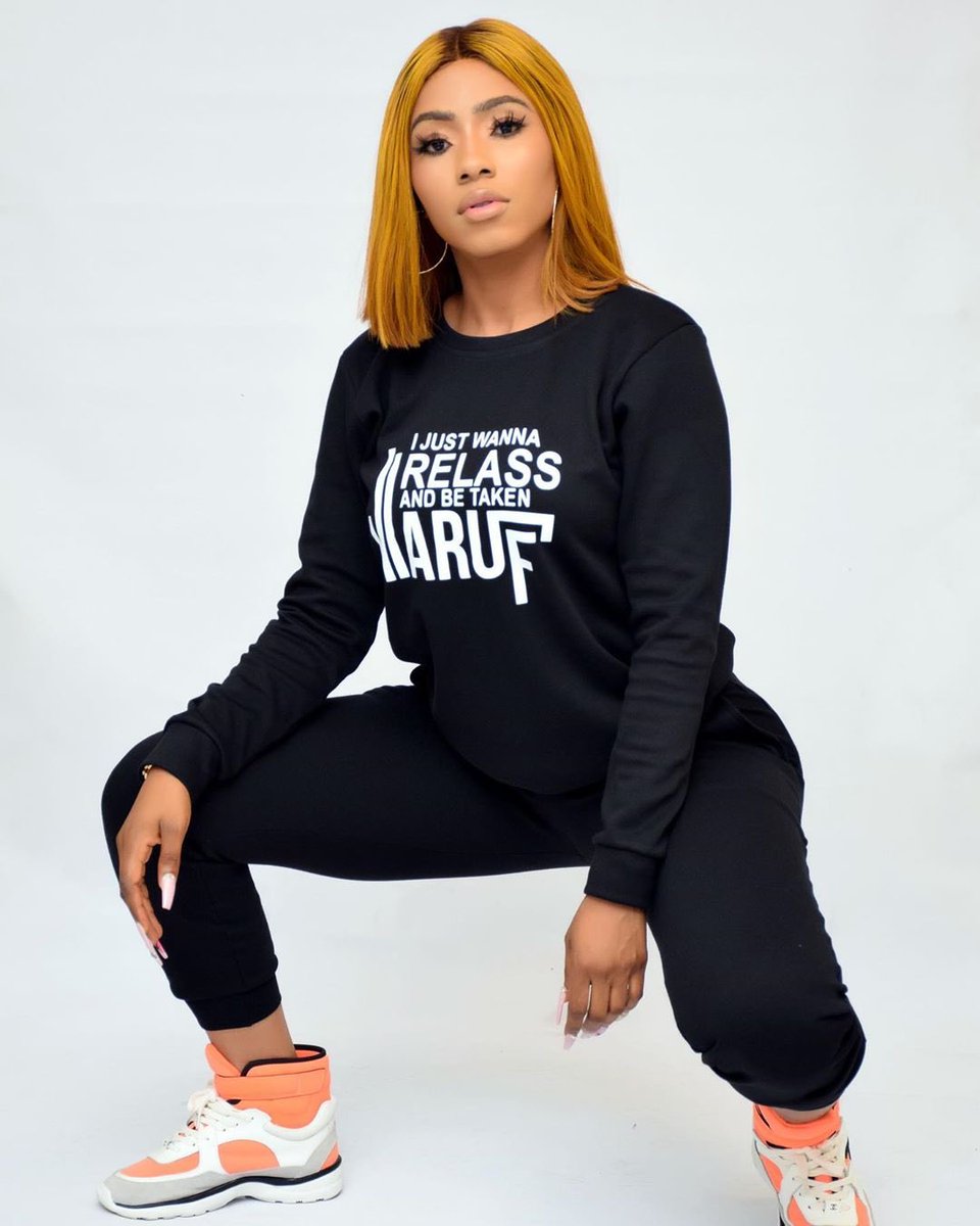 real_mercyeke's tweet photo. You think I’m done taking kairof you?
Not yet🤣
Order @mnm_luxury #RelassMerchOut https://t.co/zzLYWvRiMJ