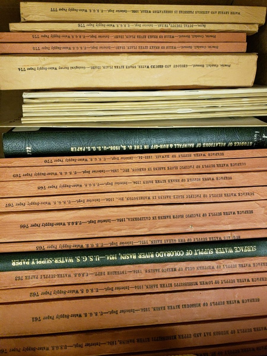 StateLibAZ's tweet photo. Did you know that we are a Regional Federal Depository Library? ππΊπΈ
That means that you can access hundreds of thousands of government publications from as far back as the mid 19th century though us!
https://t.co/UN0R4c2qjA
#lovemyFDL #ArizonaFederalDocuments https://t.co/7YPoBZvhU6